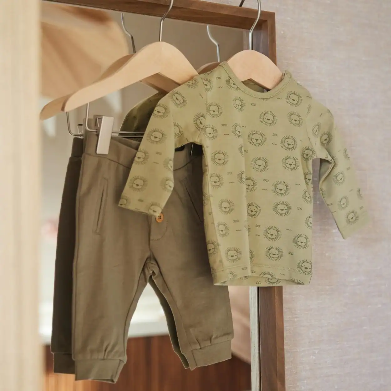 Dirkje jongens bio baby broek groen Dirkje jongens bio baby broek groen - Afbeelding 3